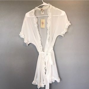 Bridal/Bachelorette white In Bloom ruffle robe